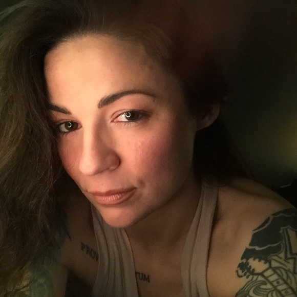 Meet your Posher, Janine - Picture 6 of 7